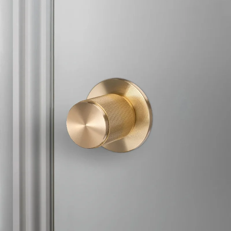 Contemporary track lighting in black finishPre-Drilled Door Knob - Linear