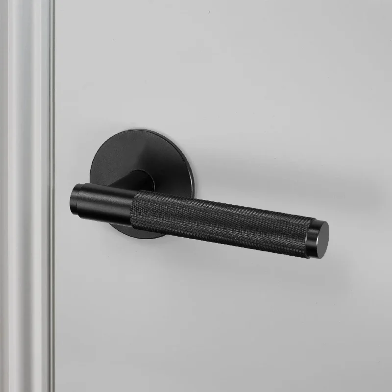 Track lighting for adding a touch of eleganceConventional Door Handle - Cross