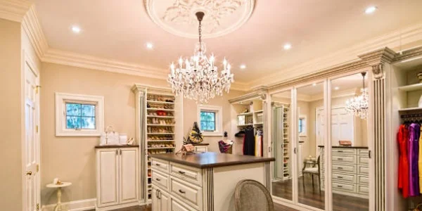Chandeliers: Ornate Brilliance for a Luxurious Ambiance - Free Shipping, Hurry!