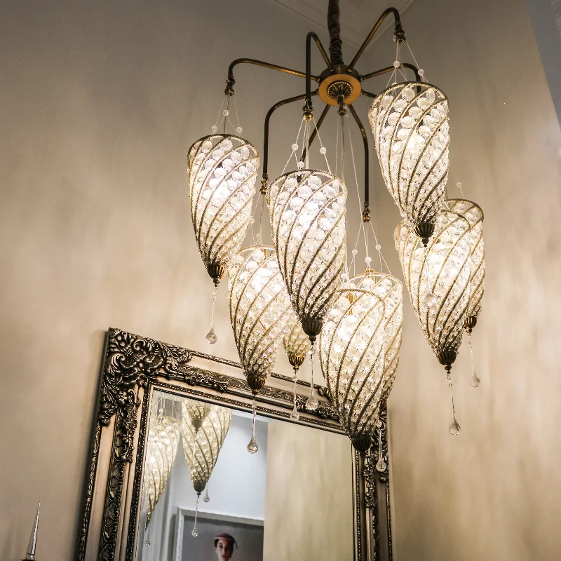 Chandeliers with Metal Frames in Gold FinishChandeliers with Metal Frames in Gold FinishGlanz Chandelier