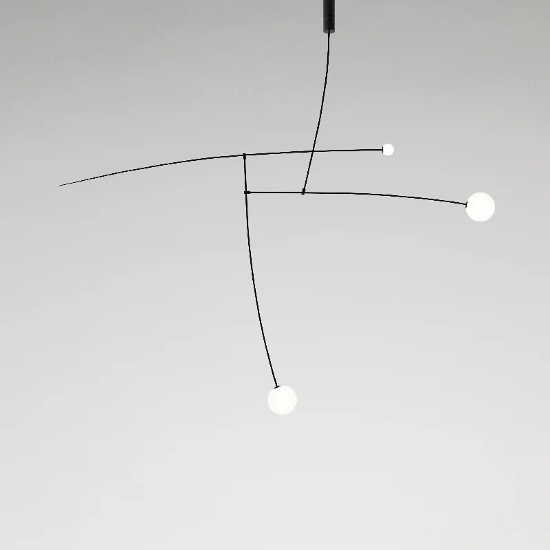 Incandescent Chandeliers for a Warm and Traditional GlowIncandescent Chandeliers for a Warm and Traditional GlowMichael Anastassiades Mobile Chandelier 14