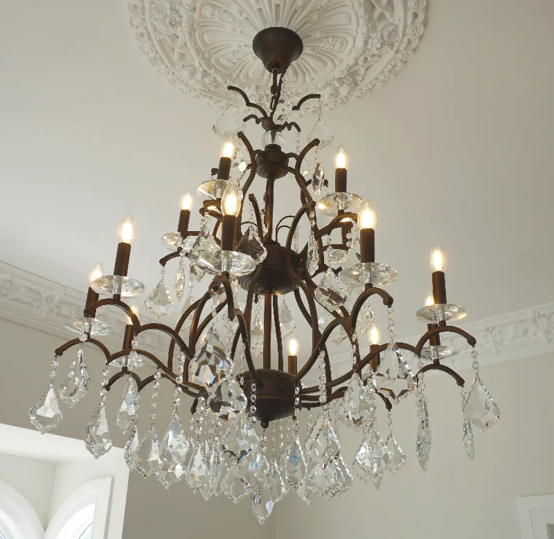 Chandeliers with Metal Frames in Silver FinishChandeliers with Metal Frames in Silver FinishTheresa Chandelier Chandeliers with Metal Frames in Silver FinishChandeliers with Metal Frames in Silver FinishTheresa Chandelier