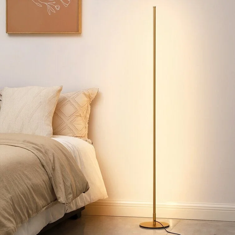 Victorian Style Floor Lamp for Traditional and Elegant InteriorsVictorian Style Floor Lamp for Traditional and Elegant Interiors58" LED Column Floor Lamp